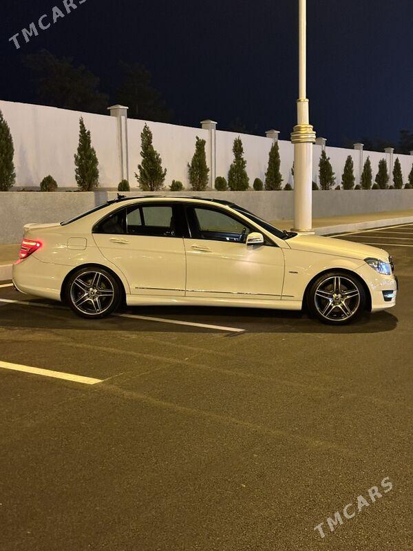 Mercedes-Benz C350 2012 - 320 000 TMT - Кëши - img 2