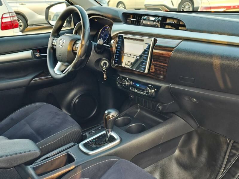 Toyota Hilux 2016 - 485 000 TMT - Ашхабад - img 8