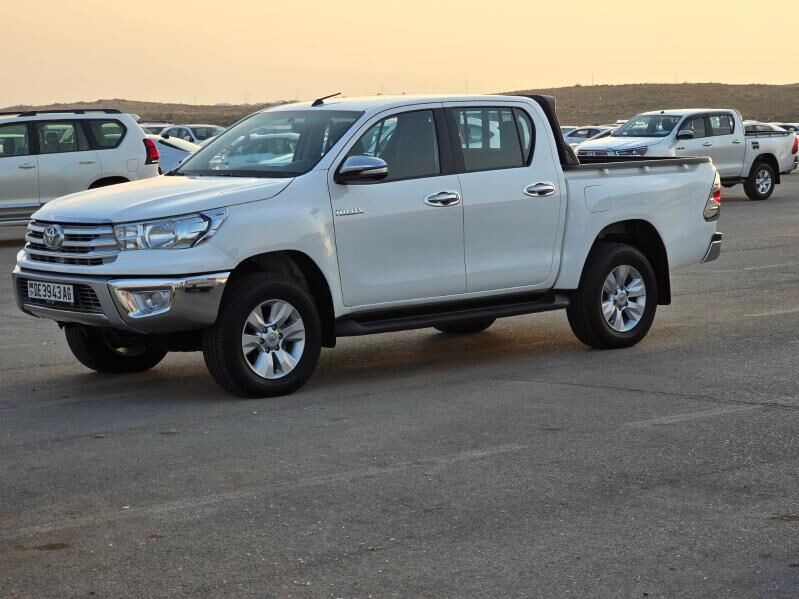 Toyota Hilux 2016 - 485 000 TMT - Ашхабад - img 1