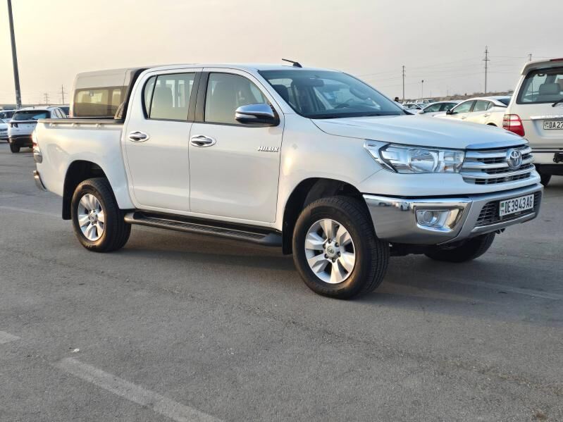 Toyota Hilux 2016 - 485 000 TMT - Ашхабад - img 9
