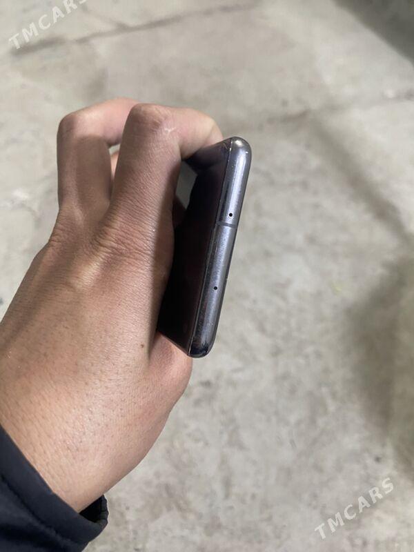 Galaxy S10 - Sarahs - img 2