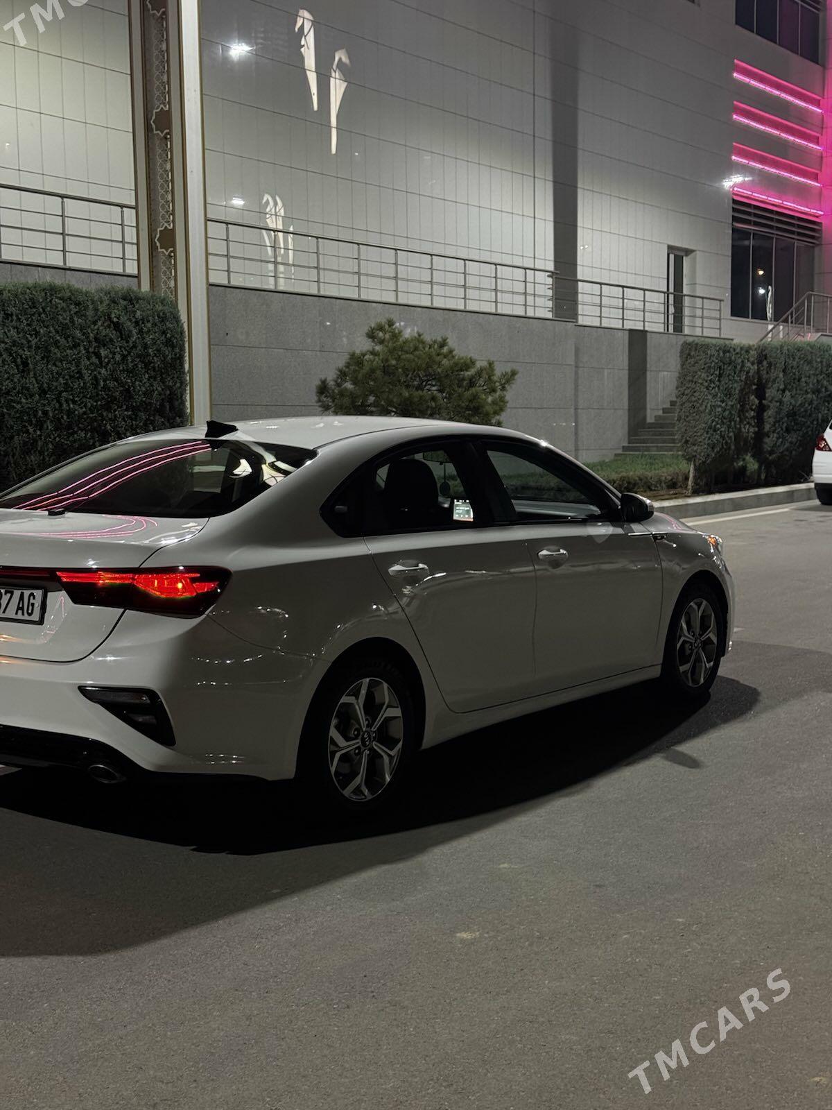 Kia Forte 2021 - 240 000 TMT - Улица Ататурка - img 4