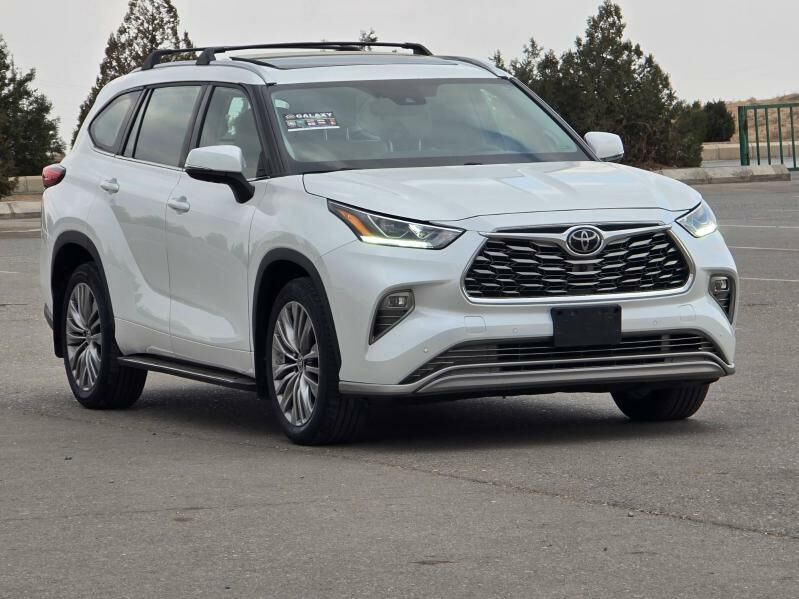 Toyota Highlander 2022 - 735 000 TMT - Aşgabat - img 6