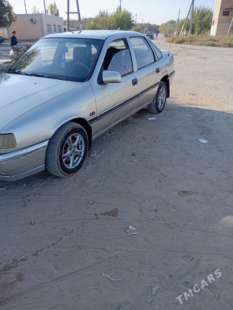 Opel Vectra 1991 - 35 000 TMT - Туркменгала - img 1