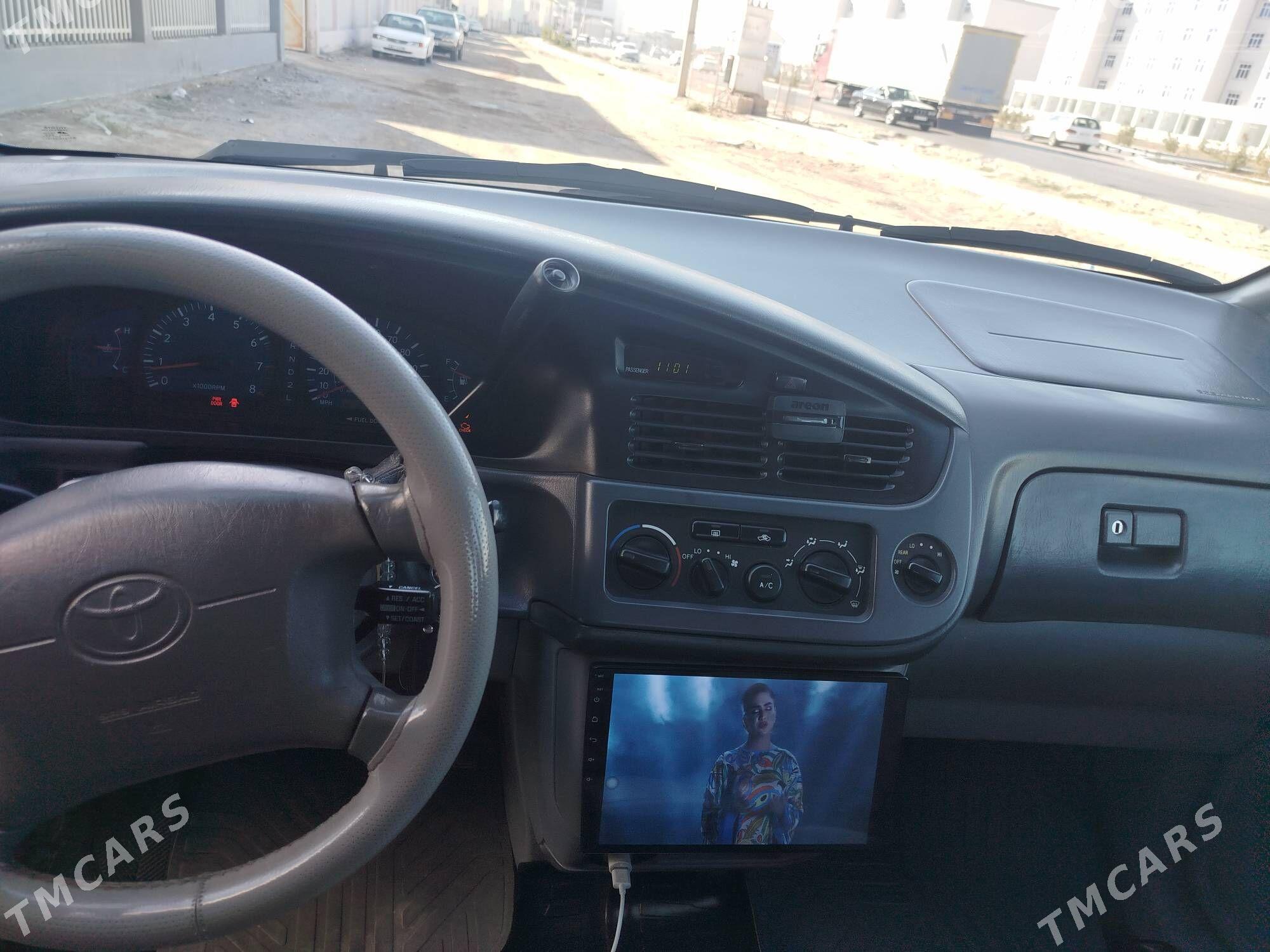 Toyota Sienna 2001 - 180 000 TMT - Mary - img 6