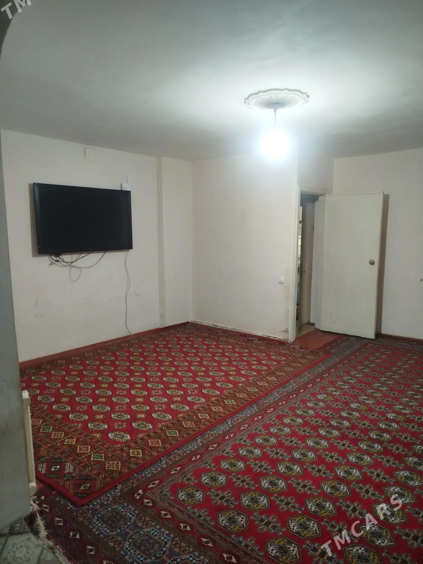 30 mkr 2kom+veranda - 30 мкр - img 1