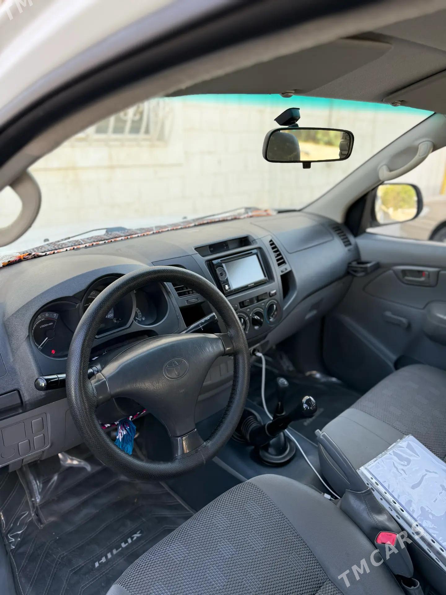 Toyota Hilux 2009 - 270 000 TMT - Türkmenbaşy - img 8