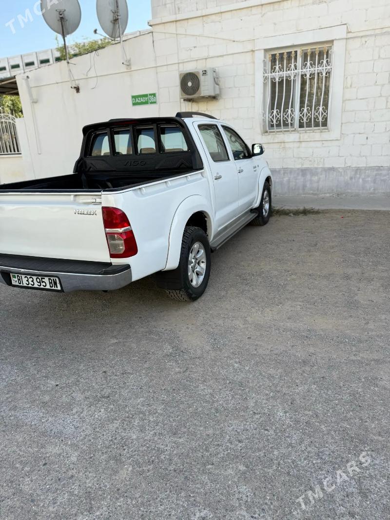 Toyota Hilux 2009 - 270 000 TMT - Türkmenbaşy - img 6