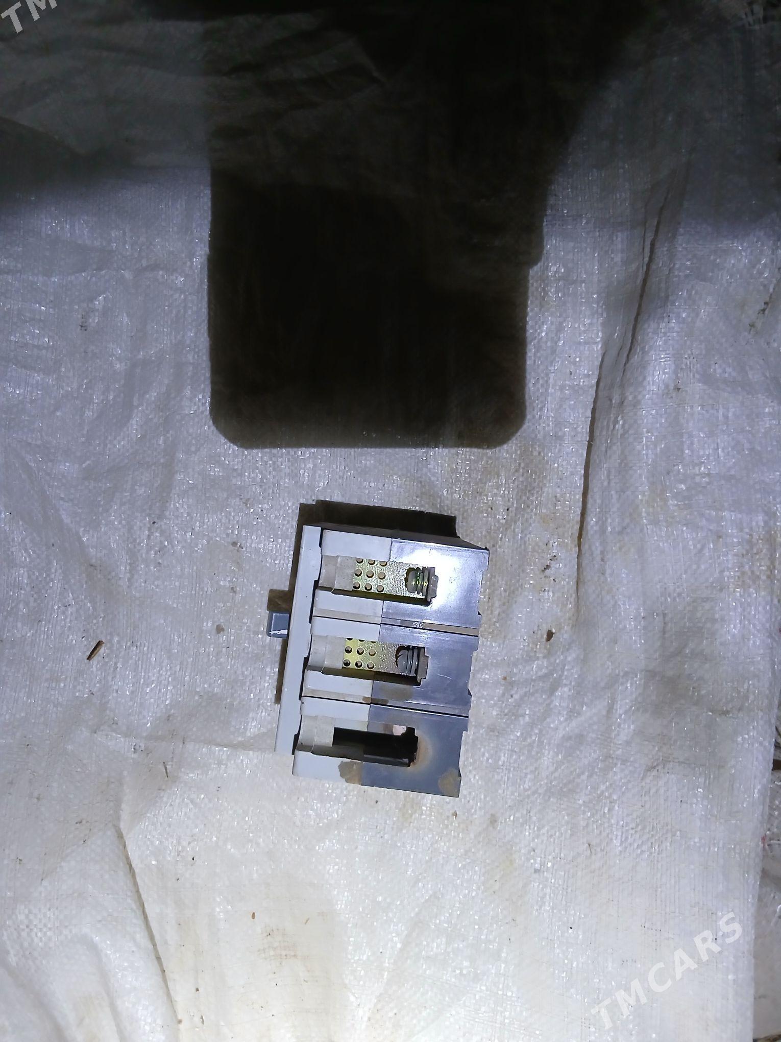 Üç fazaly tok awtomaty - Görogly (Tagta) - img 1