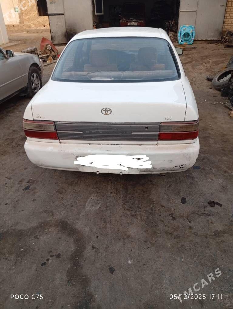 Toyota Corolla 1997 - 34 000 TMT - Baýramaly - img 3