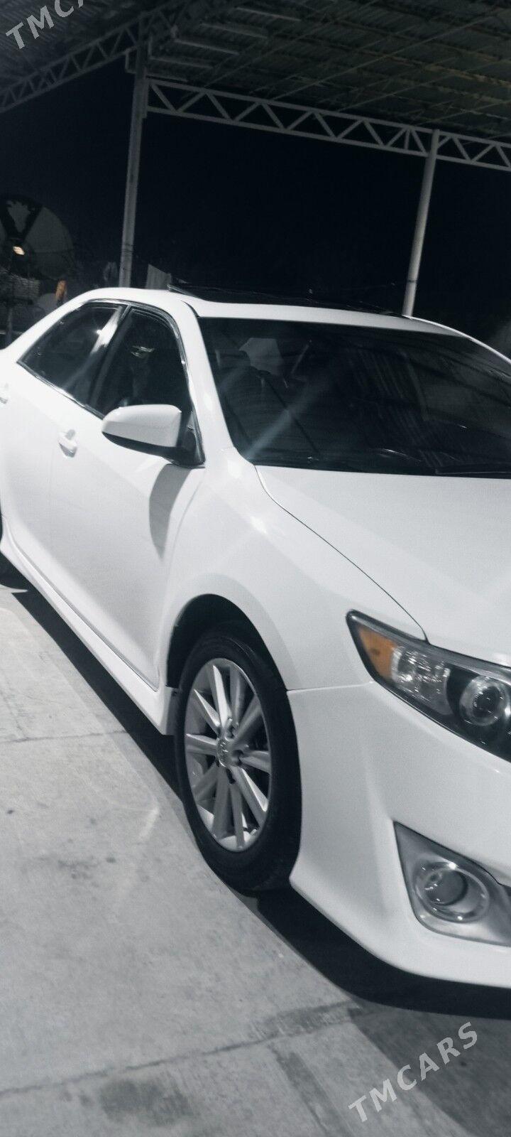 Toyota Camry 2012 - 225 000 TMT - Baýramaly - img 2