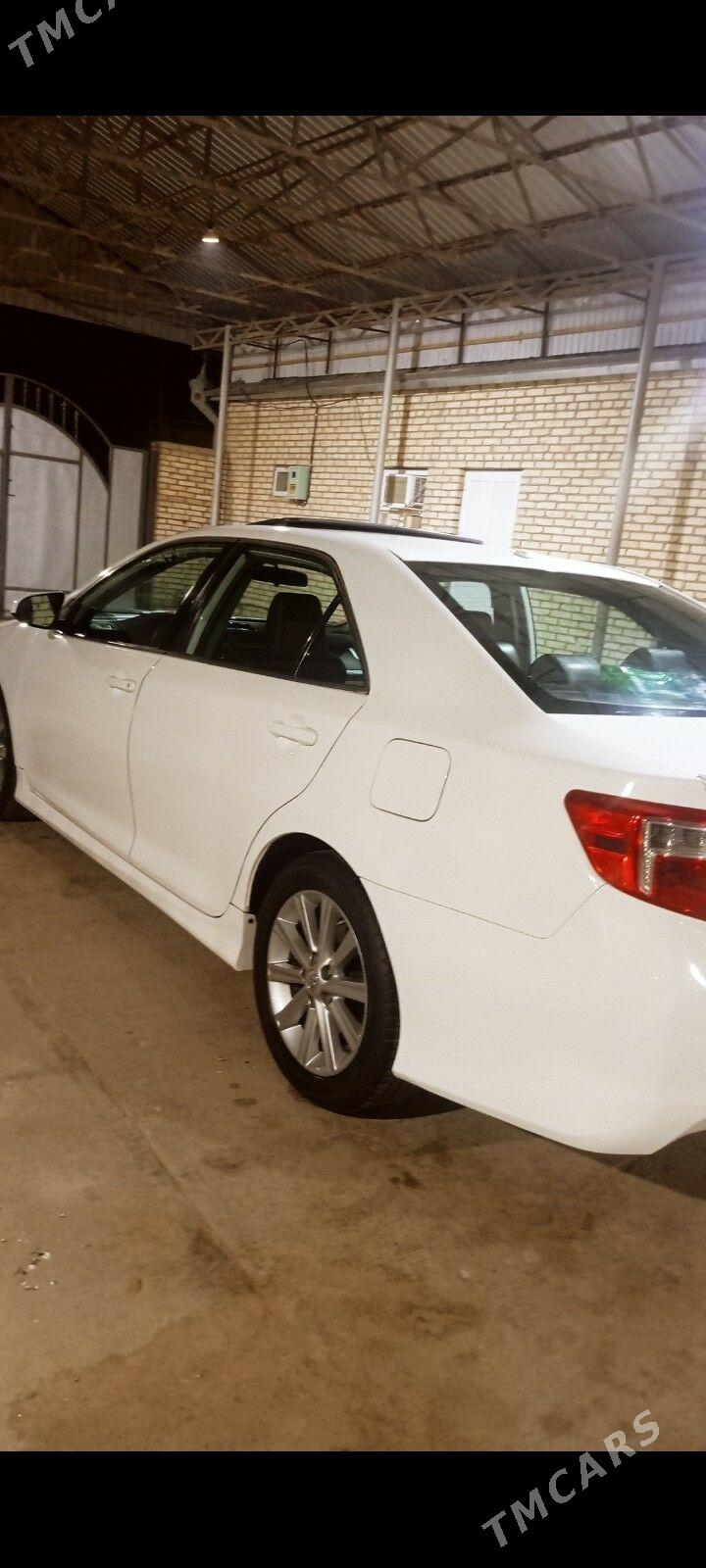 Toyota Camry 2012 - 225 000 TMT - Baýramaly - img 6