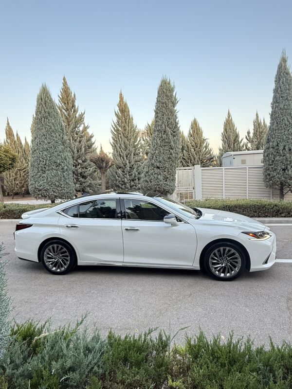 Lexus ES 350 2019 - 600 000 TMT - 30 мкр - img 4
