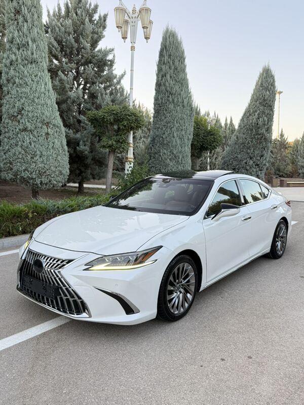 Lexus ES 350 2019 - 600 000 TMT - 30 мкр - img 2