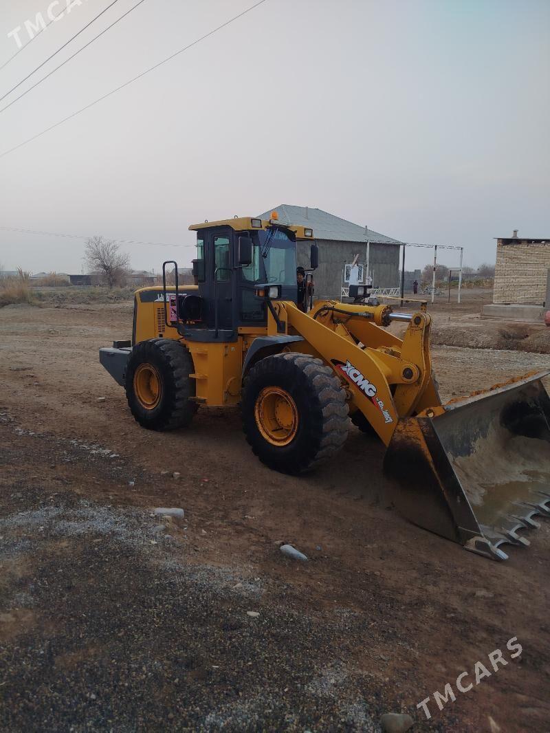 XCMG LW500F 2012 - 450 000 TMT - Теджен - img 1