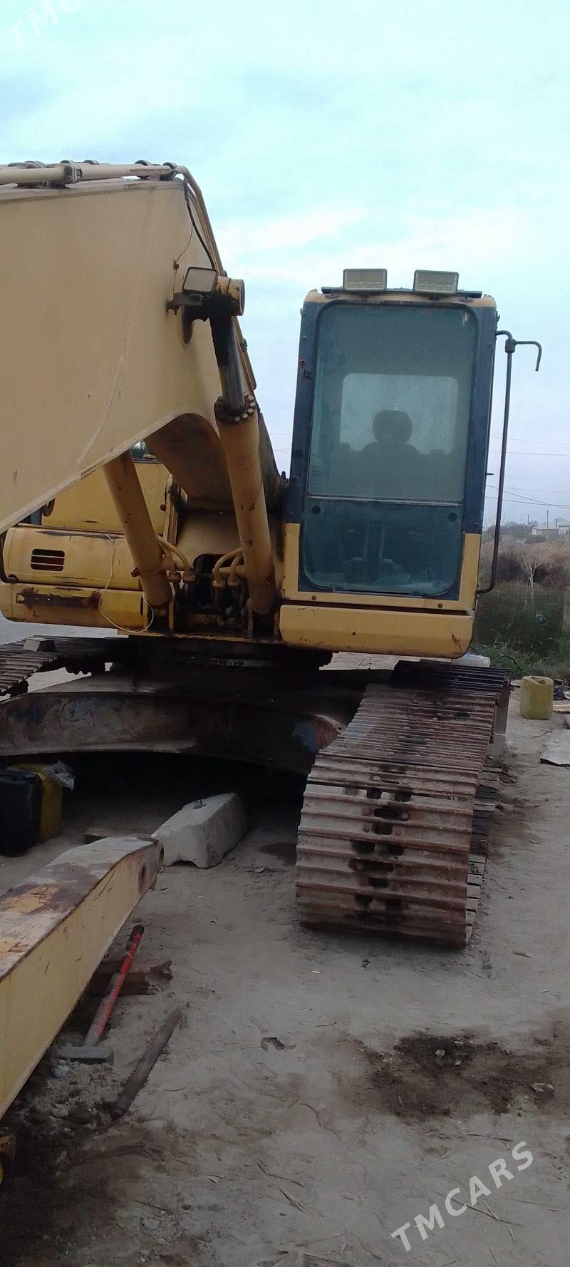 Komatsu D51PXi-22 2010 - 400 000 TMT - Mary - img 2