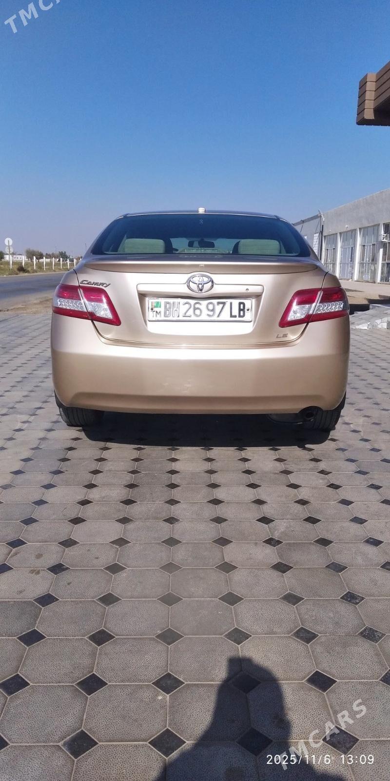 Toyota Camry 2011 - 200 000 TMT - Mary - img 3