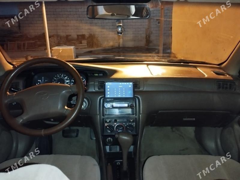 Toyota Camry 1999 - 140 000 TMT - Теджен - img 3