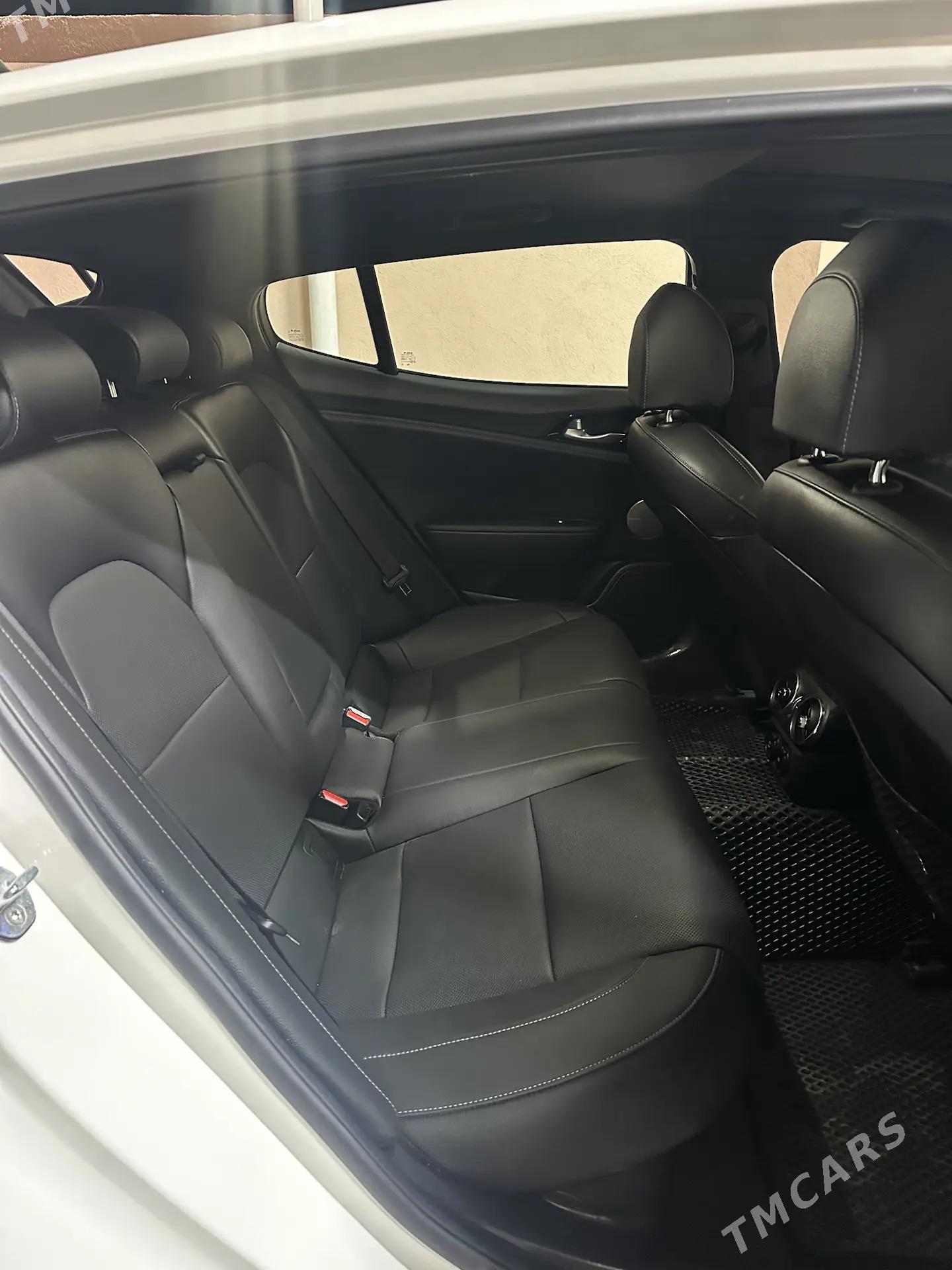 Kia Stinger 2022 - 450 000 TMT - Мары - img 7