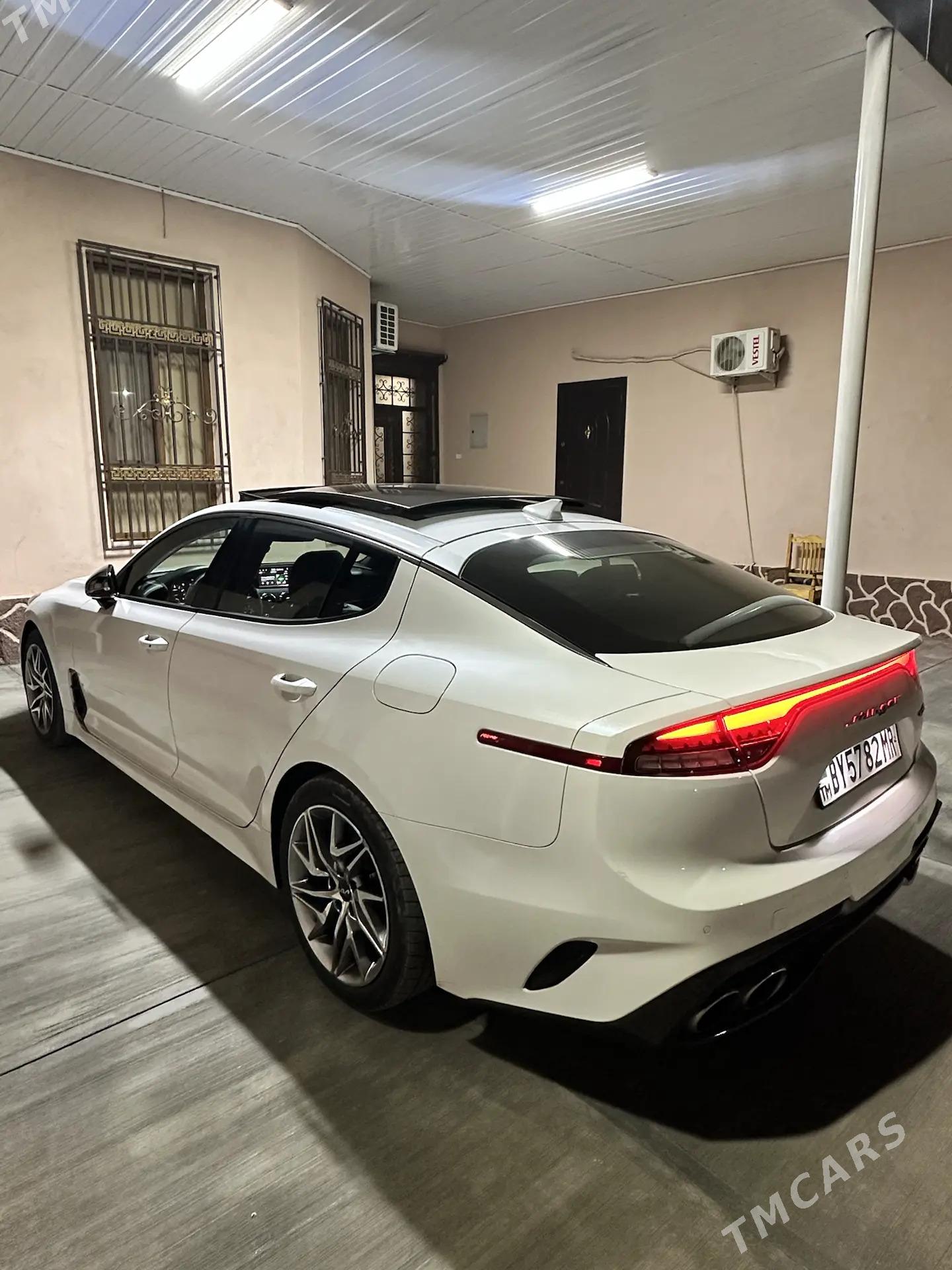 Kia Stinger 2022 - 450 000 TMT - Мары - img 3