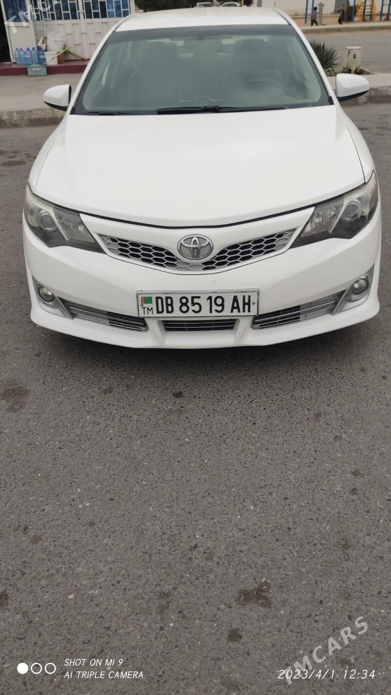 Toyota Camry 2011 - 230 000 TMT - Гёкдепе - img 1