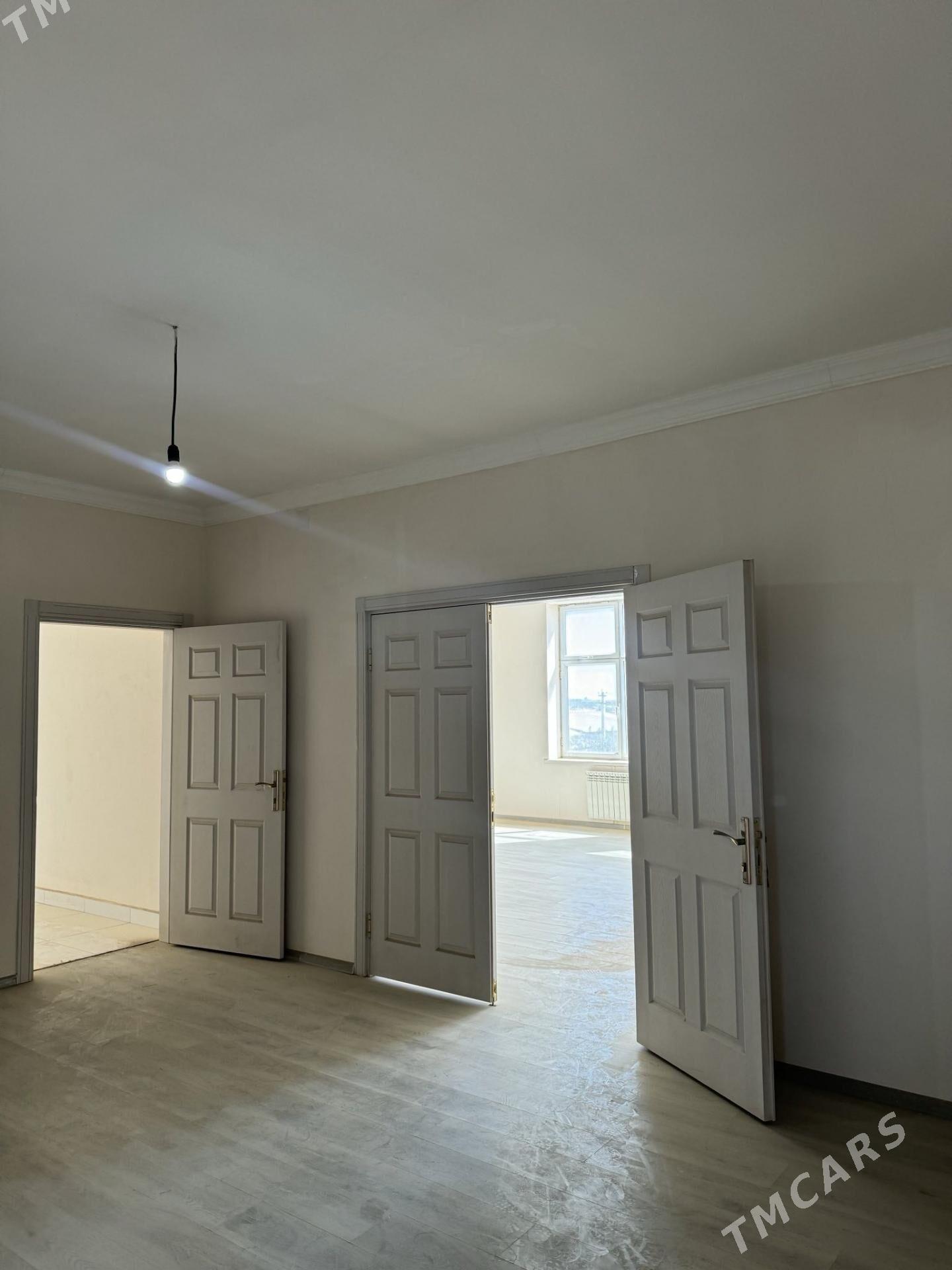 EŸESINDEN SATLYK JAŸ - Ашхабад - img 3