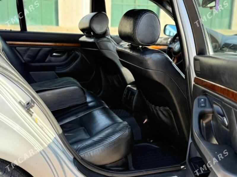 BMW E39 2001 - 157 000 TMT - Туркменбаши - img 9