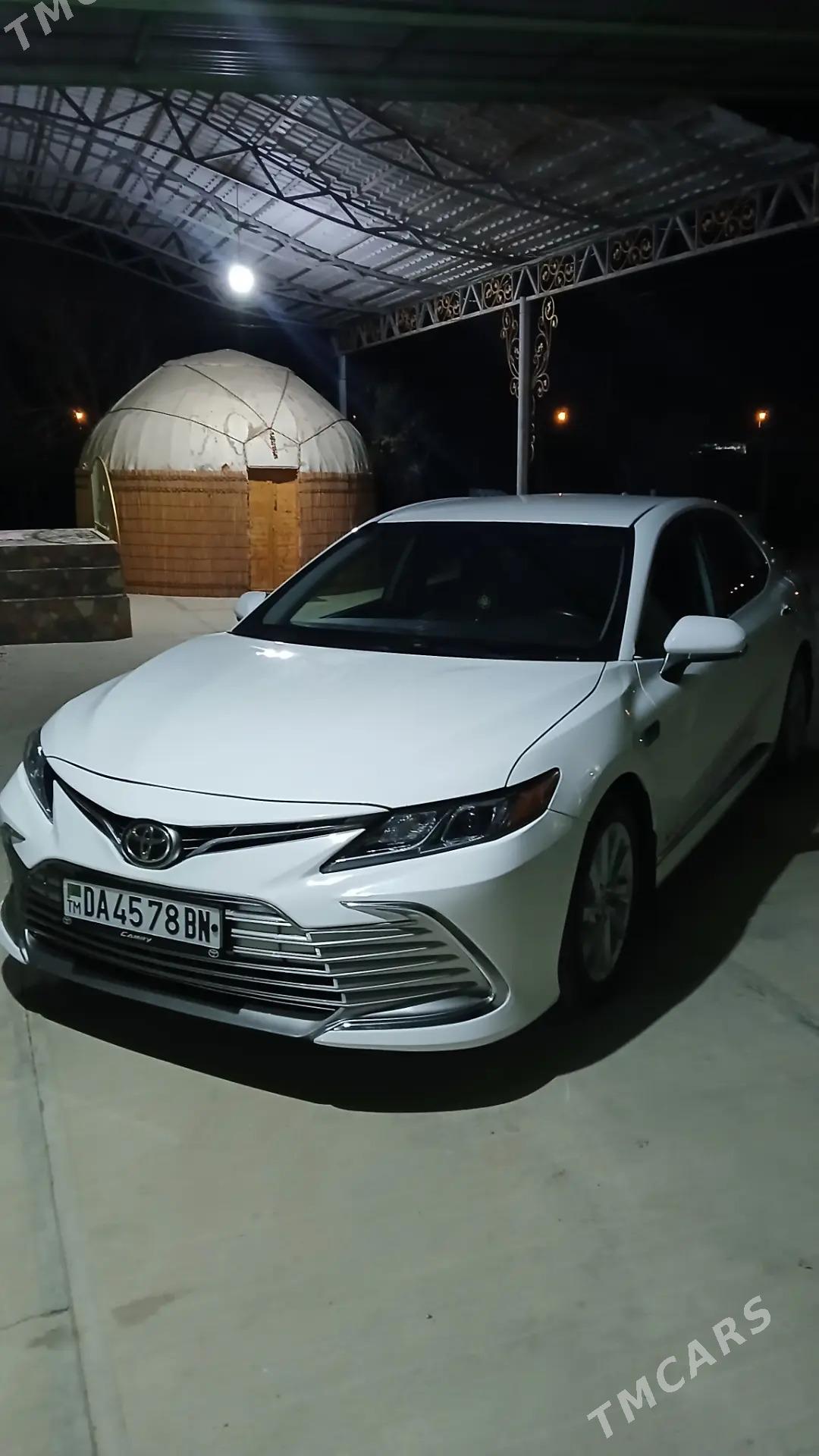 Toyota Camry 2022 - 340 000 TMT - Махтумкули - img 1