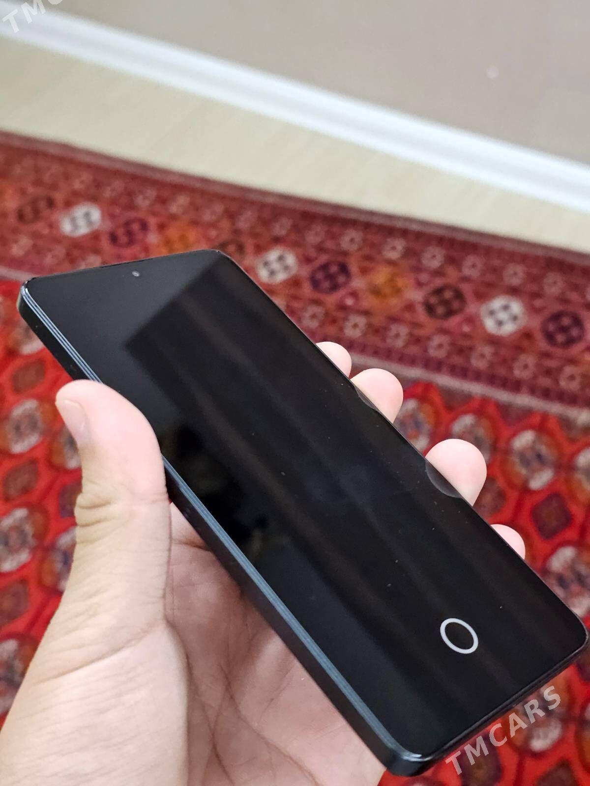 poco f6 - 30 мкр - img 3