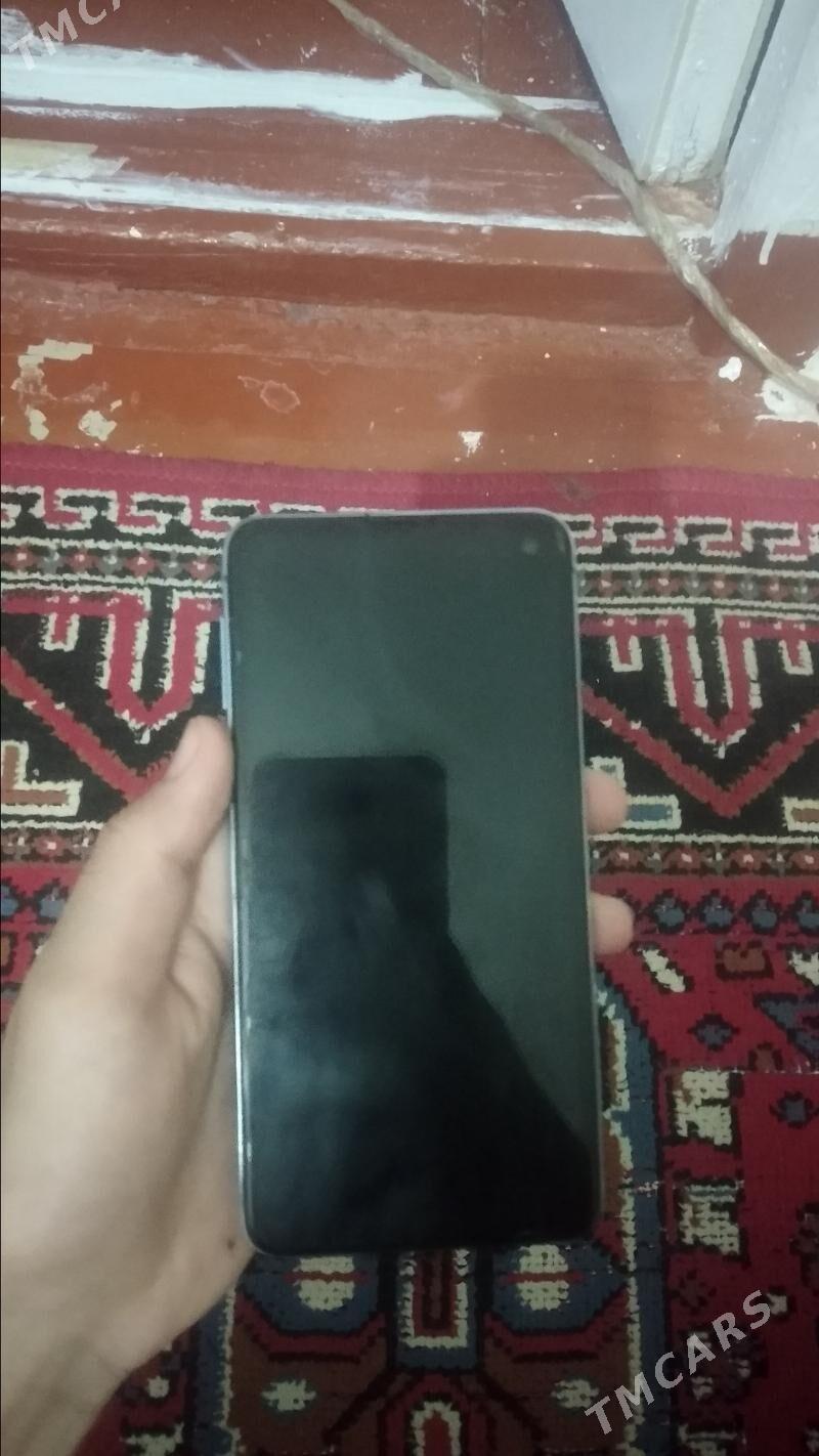 samsung s10e - Mary - img 1