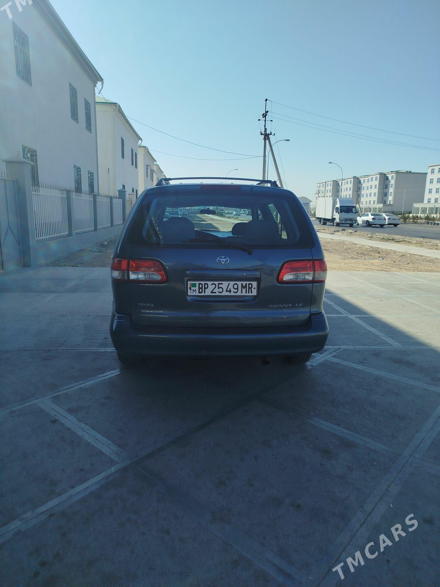 Toyota Sienna 2002 - 180 000 TMT - Mary - img 8