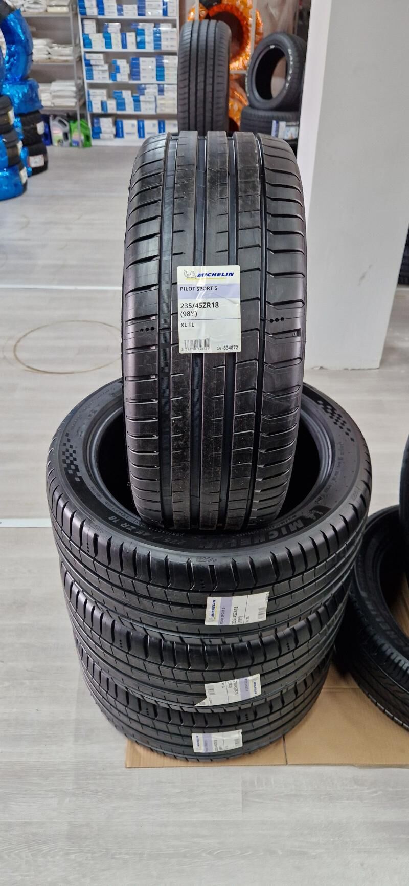 235/45/18 ORGINAL TEKERLER 202 - Ак-Бугдайский этрап - img 10