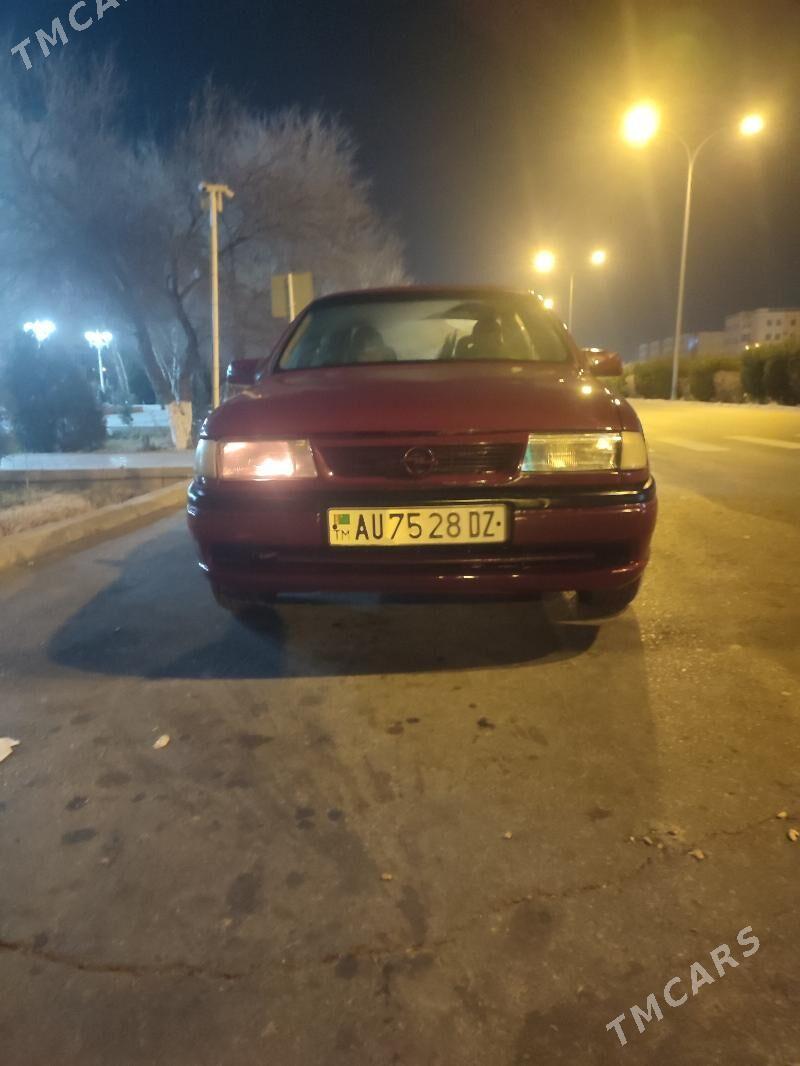 Opel Vectra 1992 - 30 000 TMT - Дашогуз - img 4