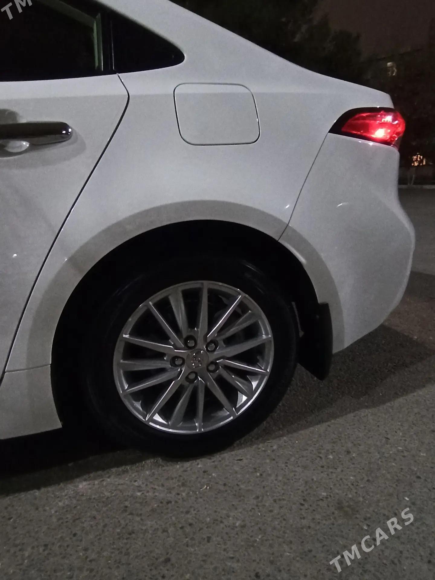 Toyota Corolla 2022 - 250 000 TMT - 1 мкр - img 4