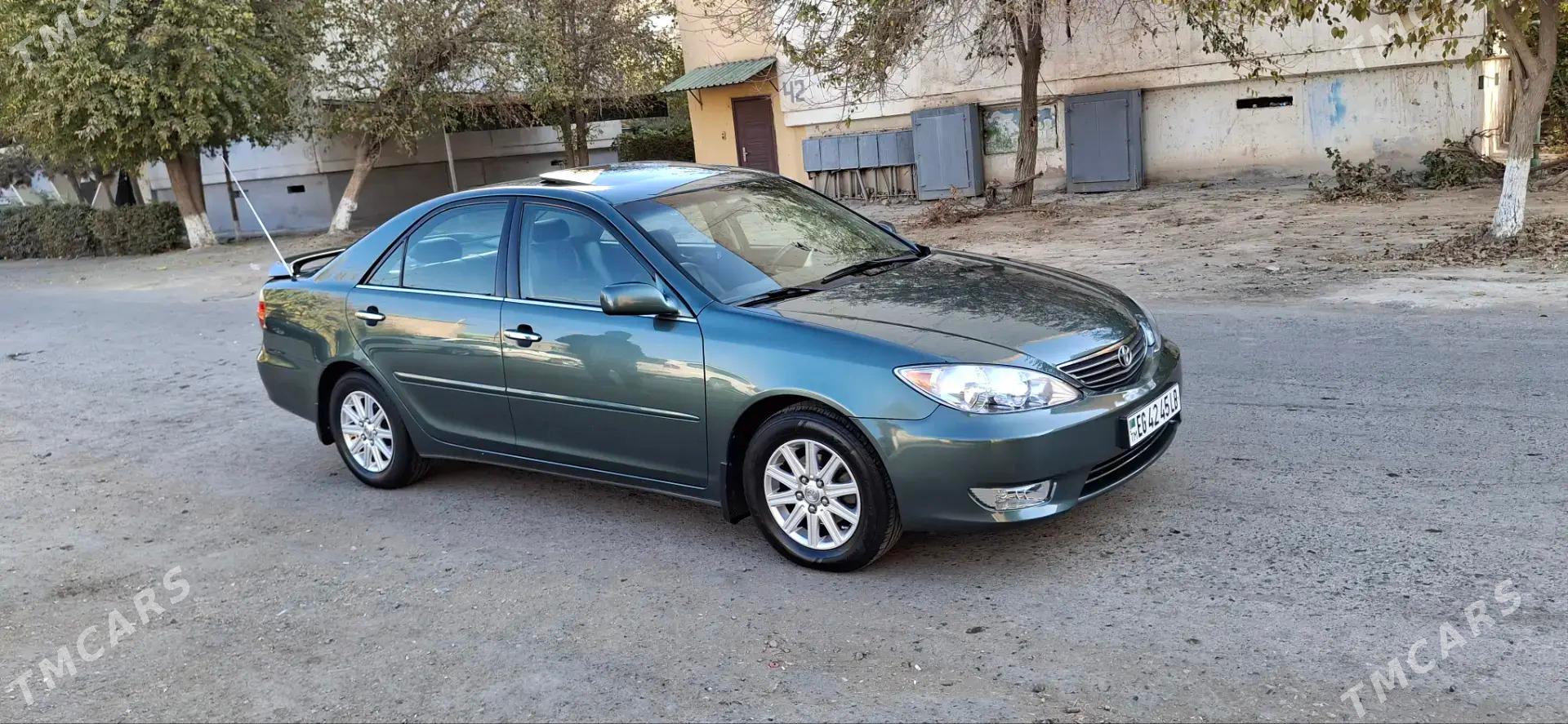 Toyota Camry 2005 - 200 000 TMT - Сакар - img 1