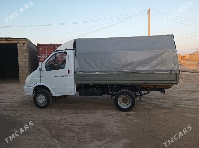 Gaz Gazel 2015 - 175 000 TMT - Ak bugdaý etraby - img 4