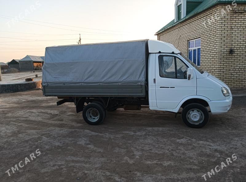 Gaz Gazel 2015 - 175 000 TMT - Ak bugdaý etraby - img 3