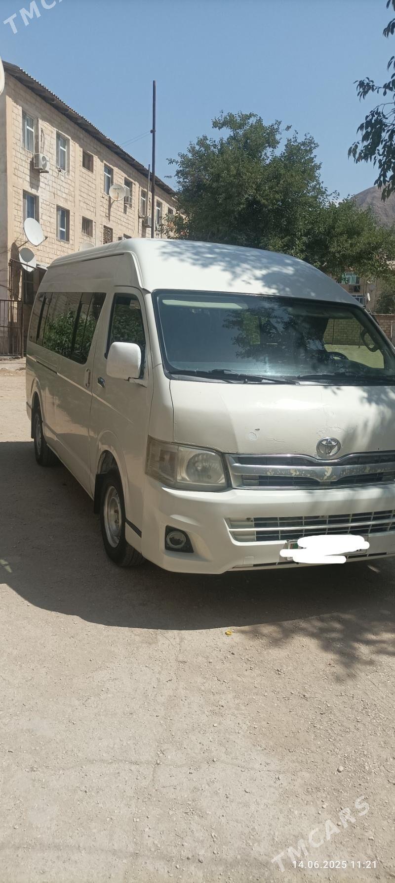 Toyota Hiace 2012 - 300 000 TMT - Etrek - img 1