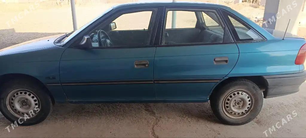 Opel Astra 1993 - 65 000 TMT - Кёнеургенч - img 2