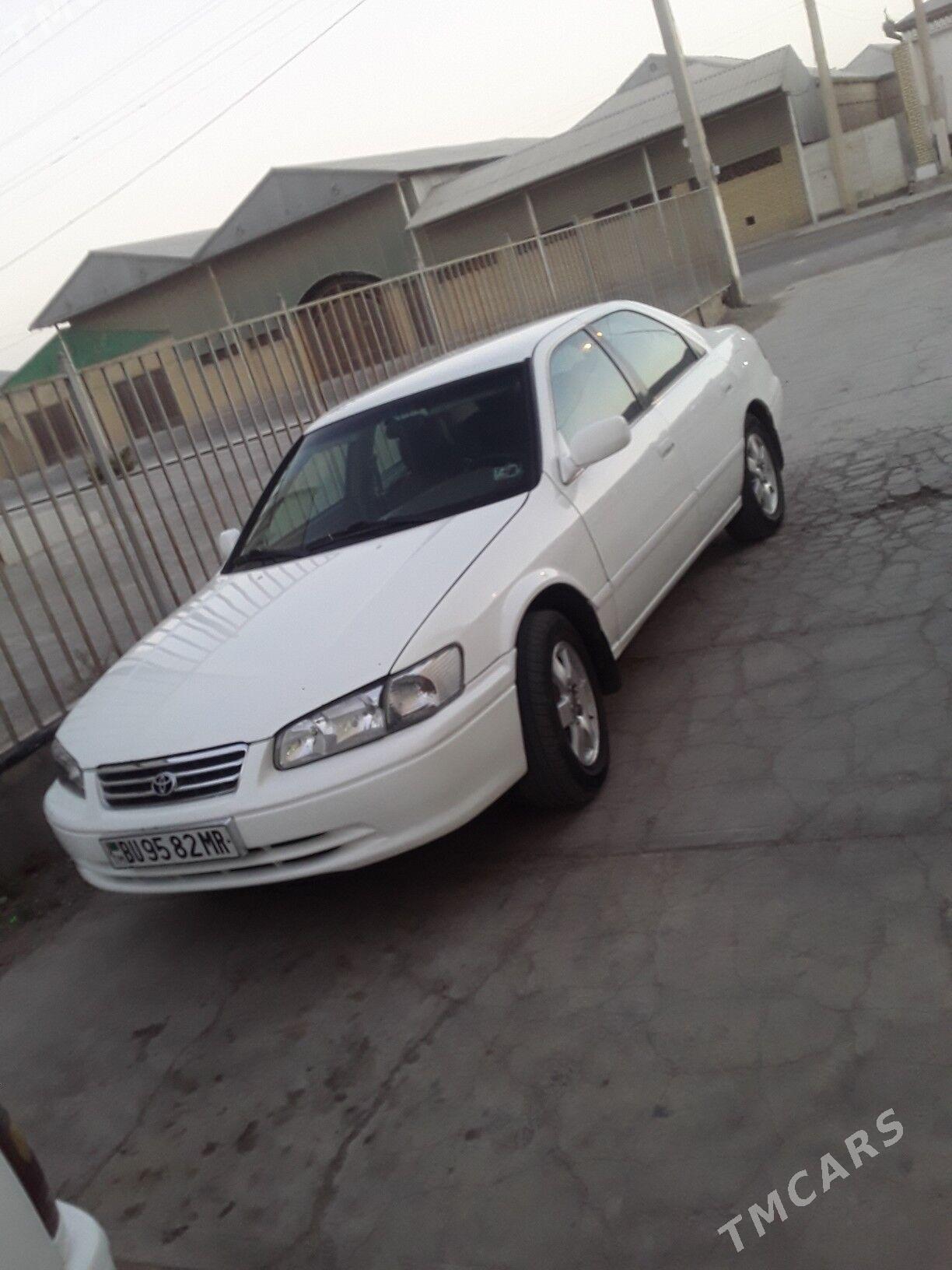 Toyota Camry 2000 - 170 000 TMT - Мары - img 2