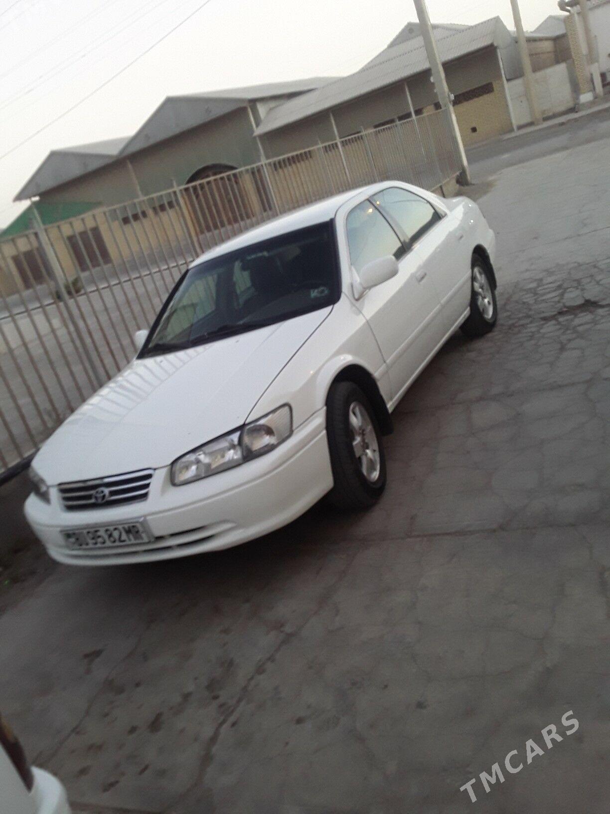 Toyota Camry 2000 - 170 000 TMT - Мары - img 1