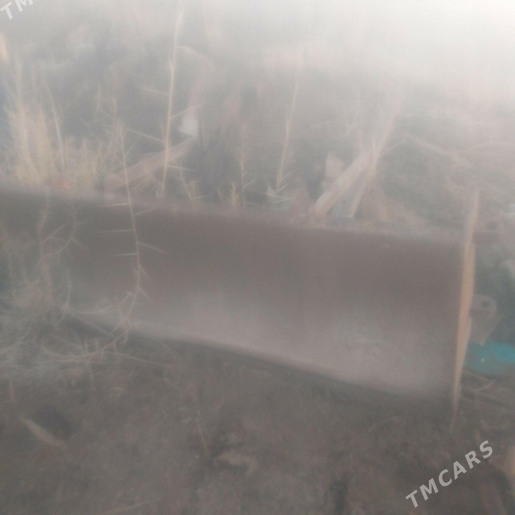 MTZ T-28 1995 - 5 000 TMT - Кёнеургенч - img 1