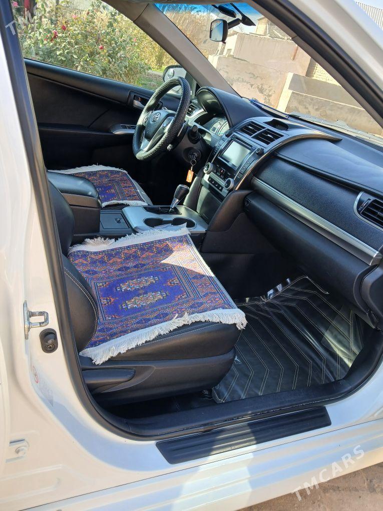 Toyota Camry 2012 - 220 000 TMT - Ёлётен - img 7