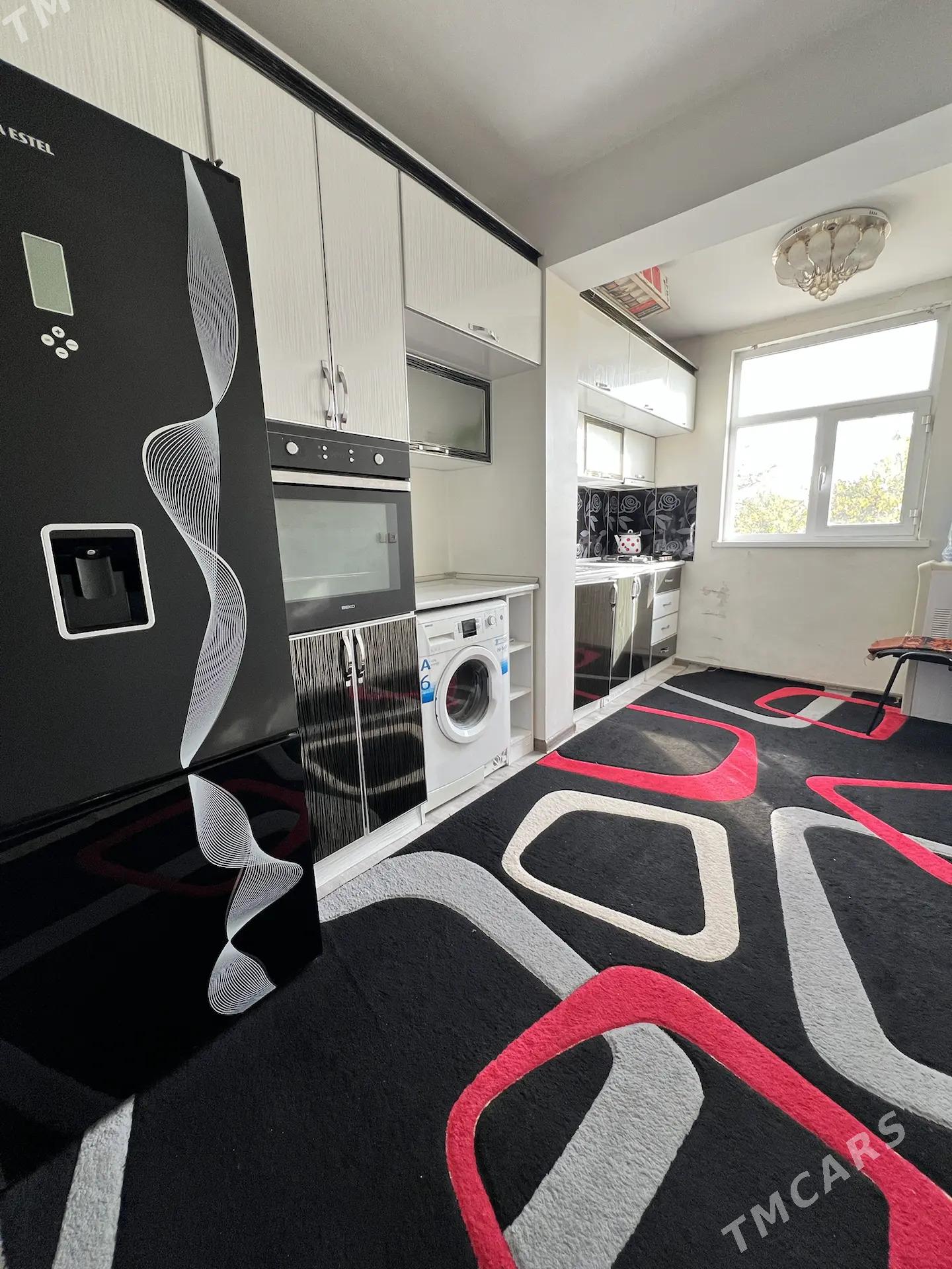 10-Mkr. 2-Komnat. Kwartira  - 10 мкр - img 5