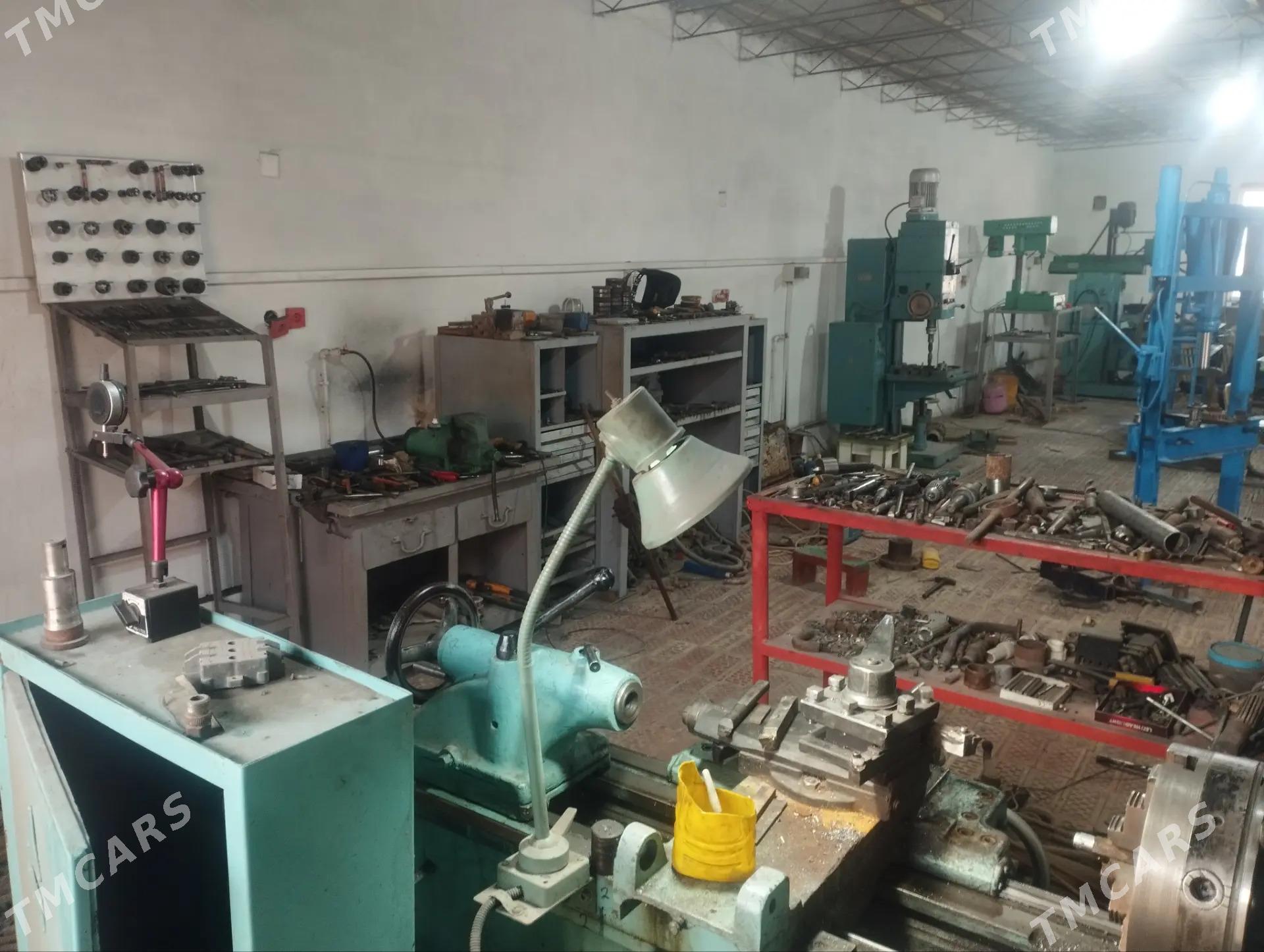 Токарны Tokarny frezirny seh - Халач - img 9