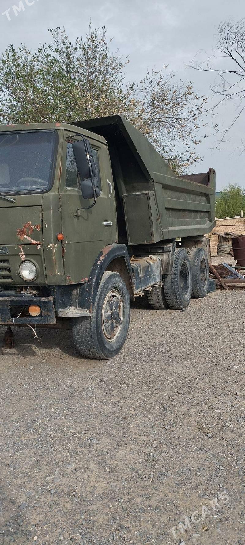 üwelen ýandak - Aşgabat - img 1