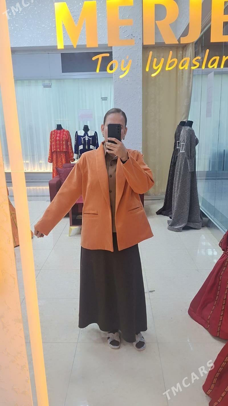 Täze ýyl üçin wiçerni köýnekle - Ашхабад - img 1