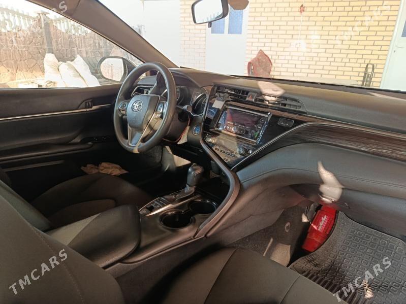 Toyota Camry Hybrid 2020 - 260 000 TMT - Мары - img 1