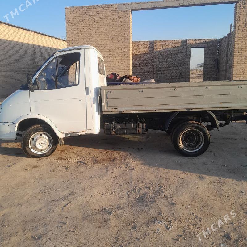 Gaz Gazel 2011 - 140 000 TMT - Hojambaz - img 2