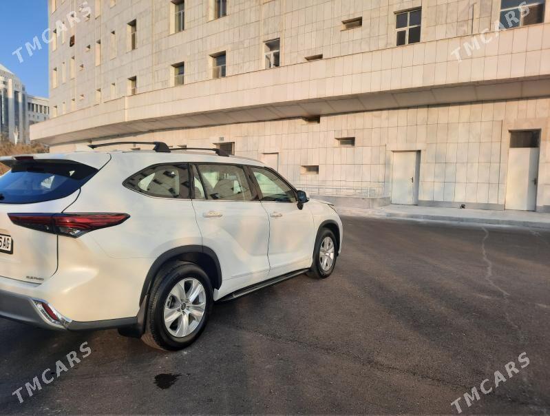 Toyota Highlander 2022 - 580 000 TMT - Podwoýski köç. (Bitarap Türkmenistan şaýoly) - img 4